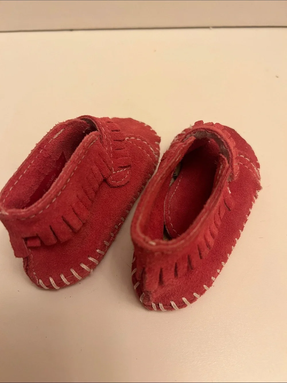 Minnetonka baby girl leather suede pink mocassins Sz 3